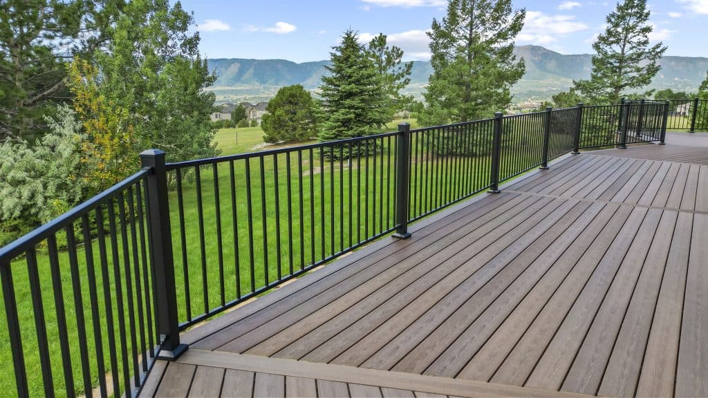 Custom Deck Builder with Slim Profile Railing